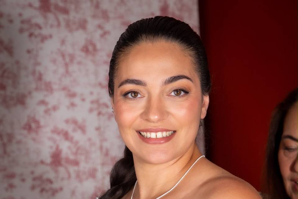 Maquillaje y peinado de novia