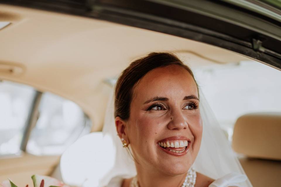 Maquillaje y peinado novia