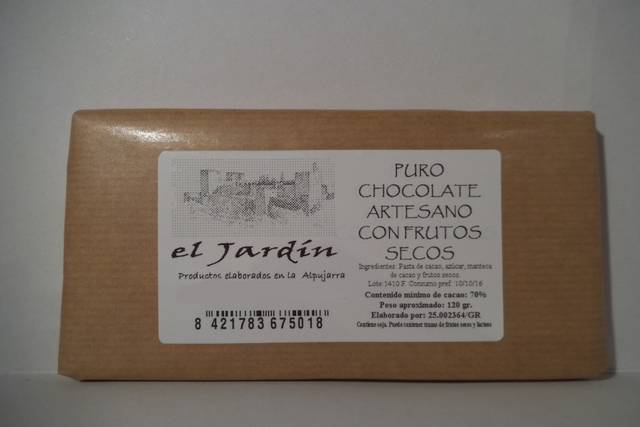Chocolate artesano envuelto en papel