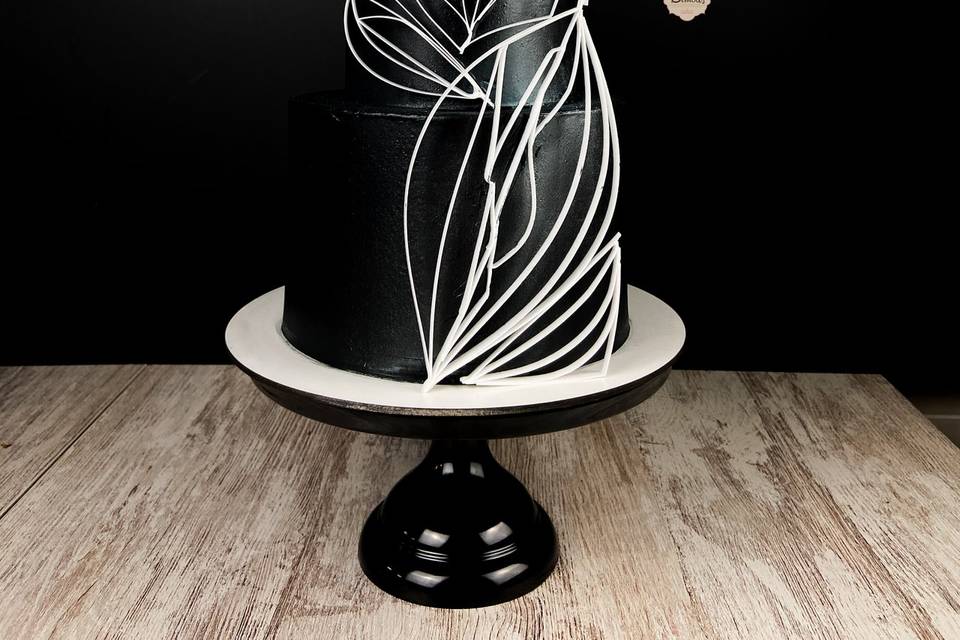 Tarta Negra con contraste blan