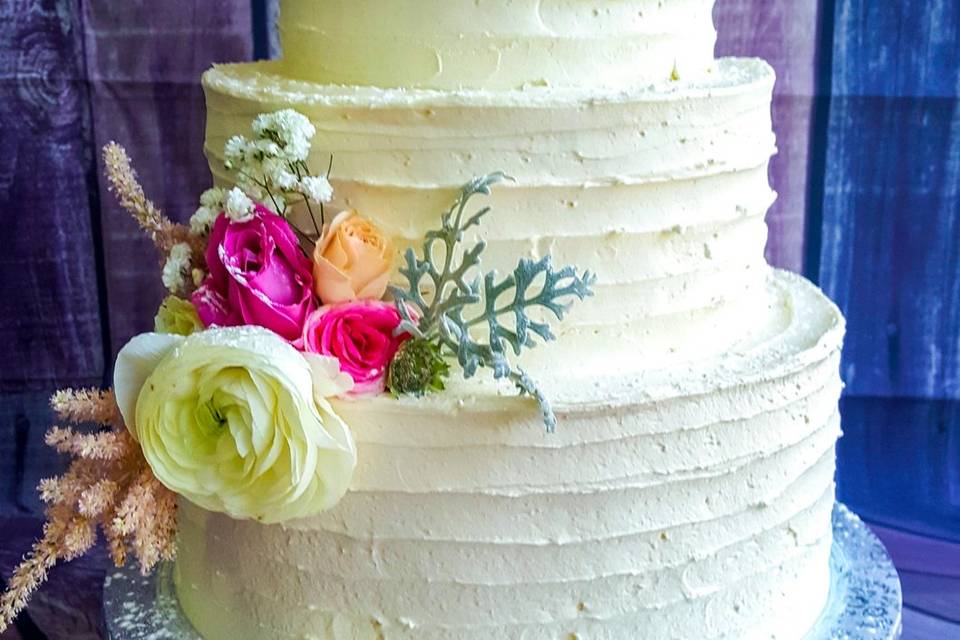 Tarta boda blanca con 3 pisos