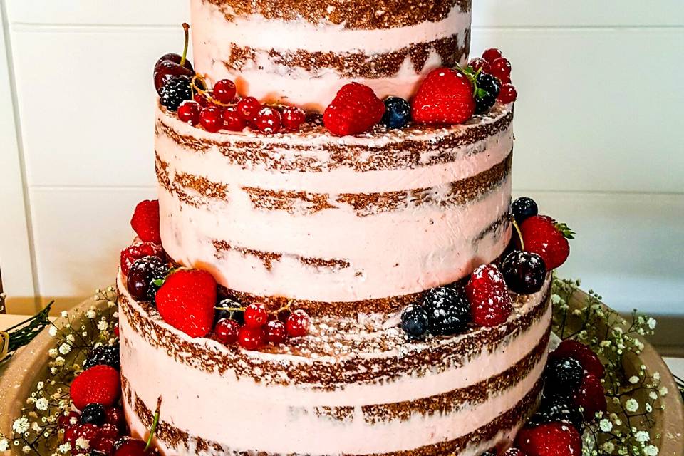 Tarta boda frutos rojos