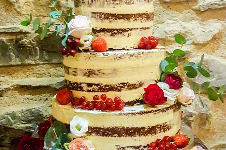 Tarta boda frutos rojos