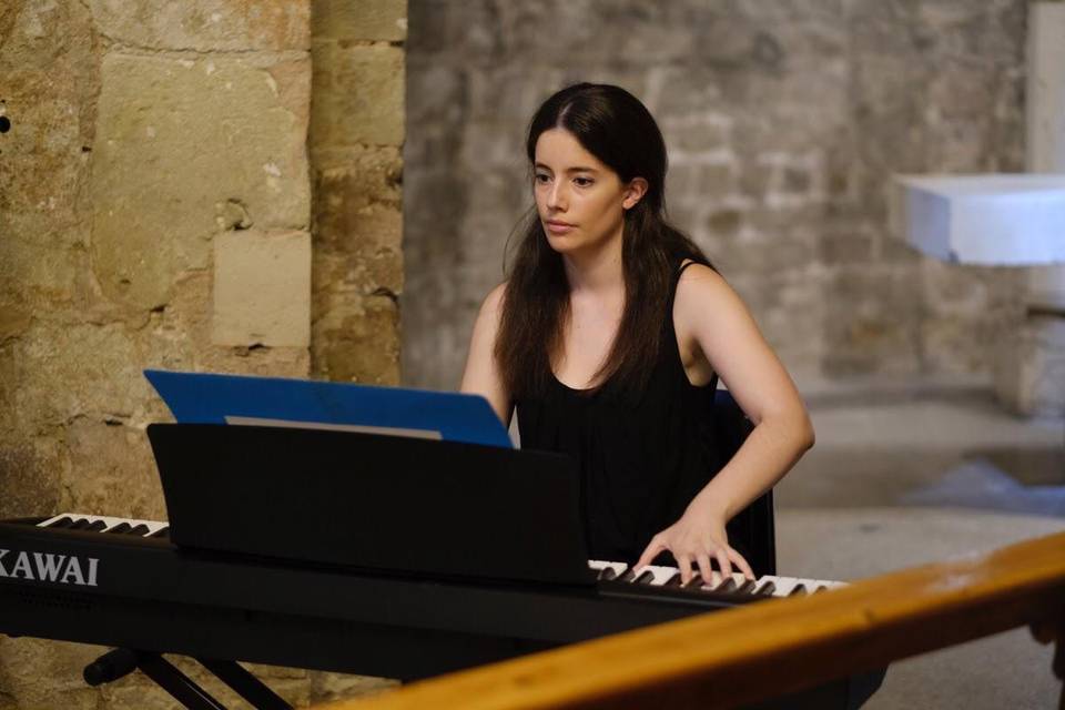 Alba - pianista