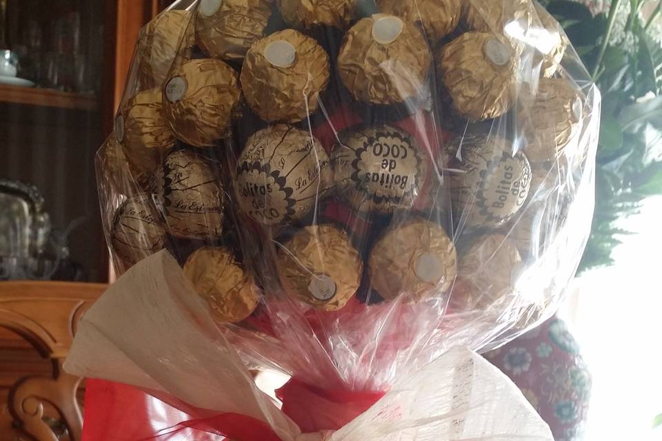 Arbolito de Ferrero Rocher