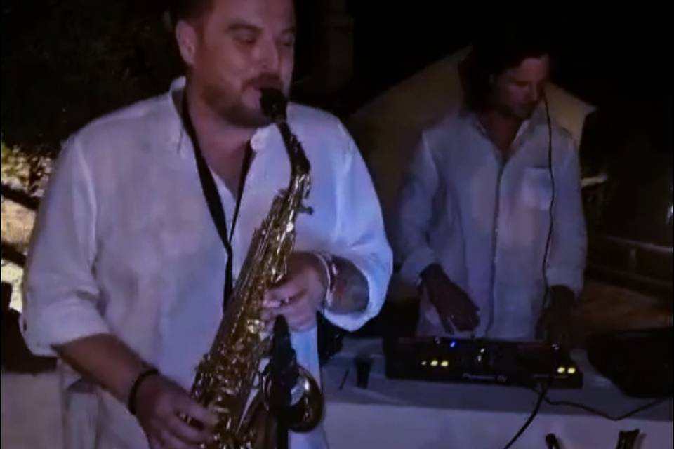 Sax & dj