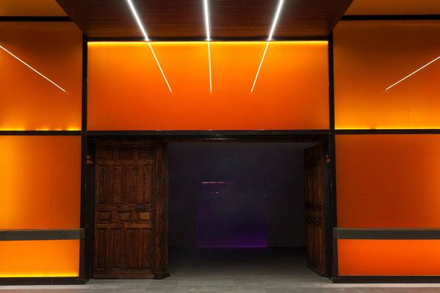 Entrada al salón