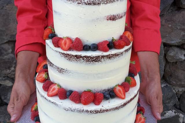Tarta de tres pisos