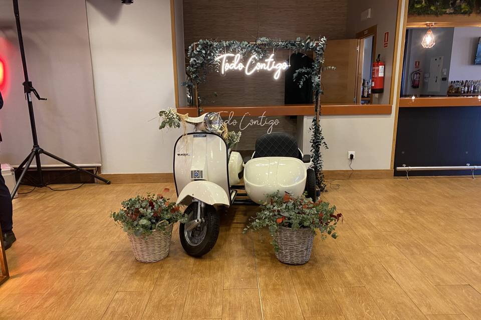 Vespa con sidecar