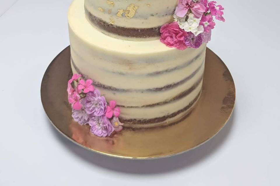 Tarta flores comestibles