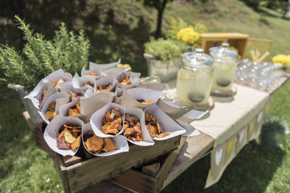 Mesa temática con limonada