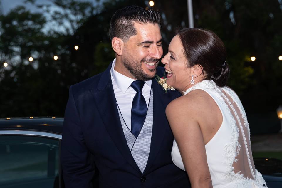 Fotografía novios recién casad