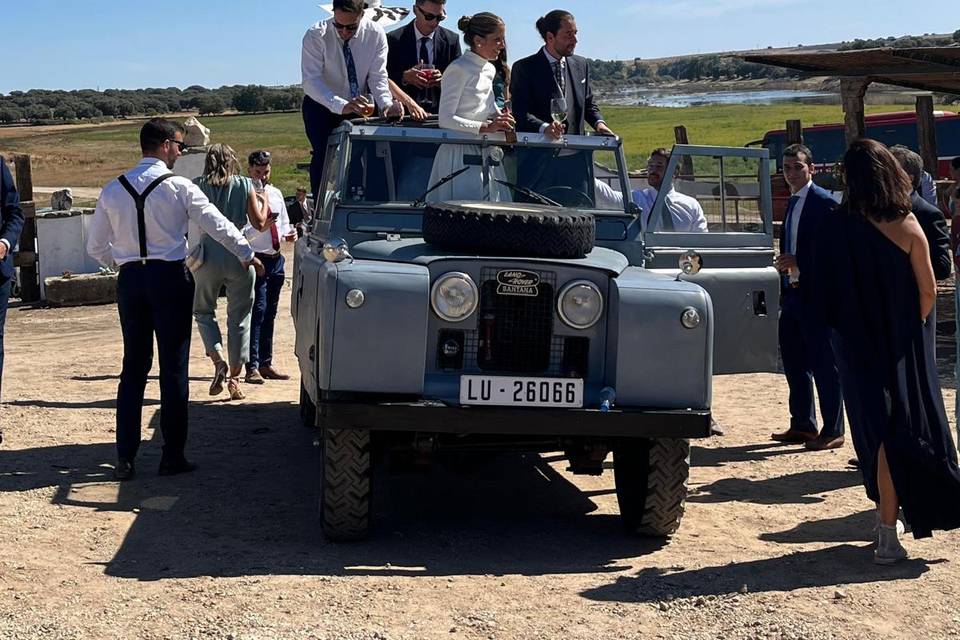 Entrada Land Rover