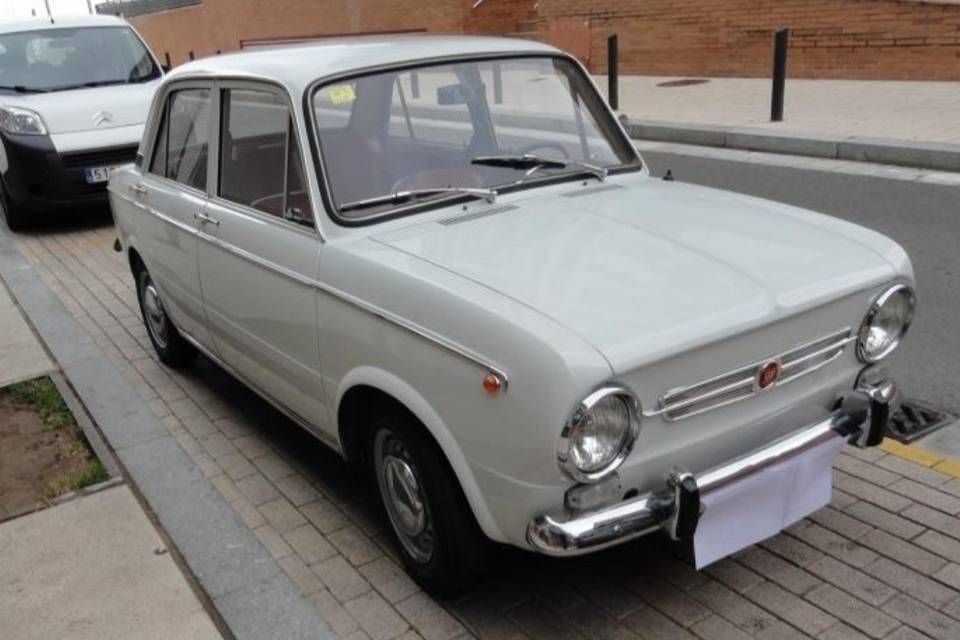 Seat 850 lujo