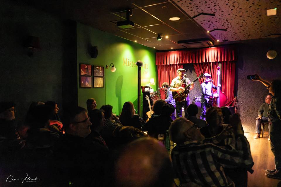 Mood Swing Live in Mister Witt