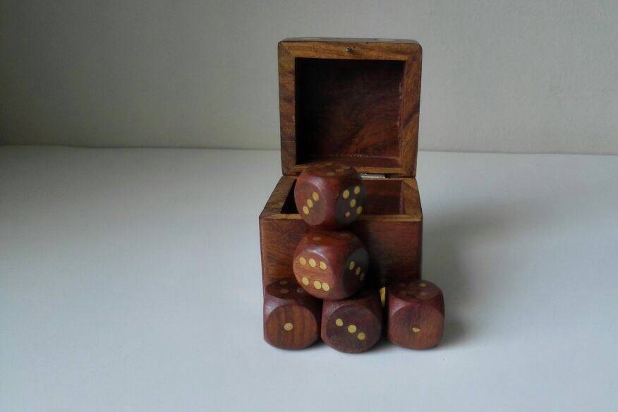 Juego dados madera