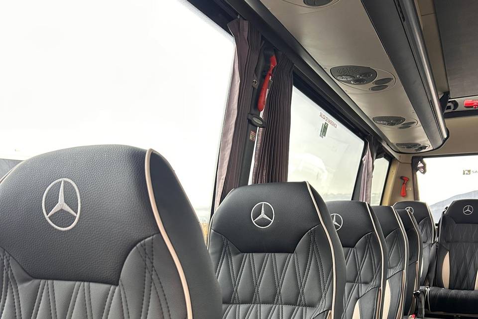 Interior Microbus Mercedes
