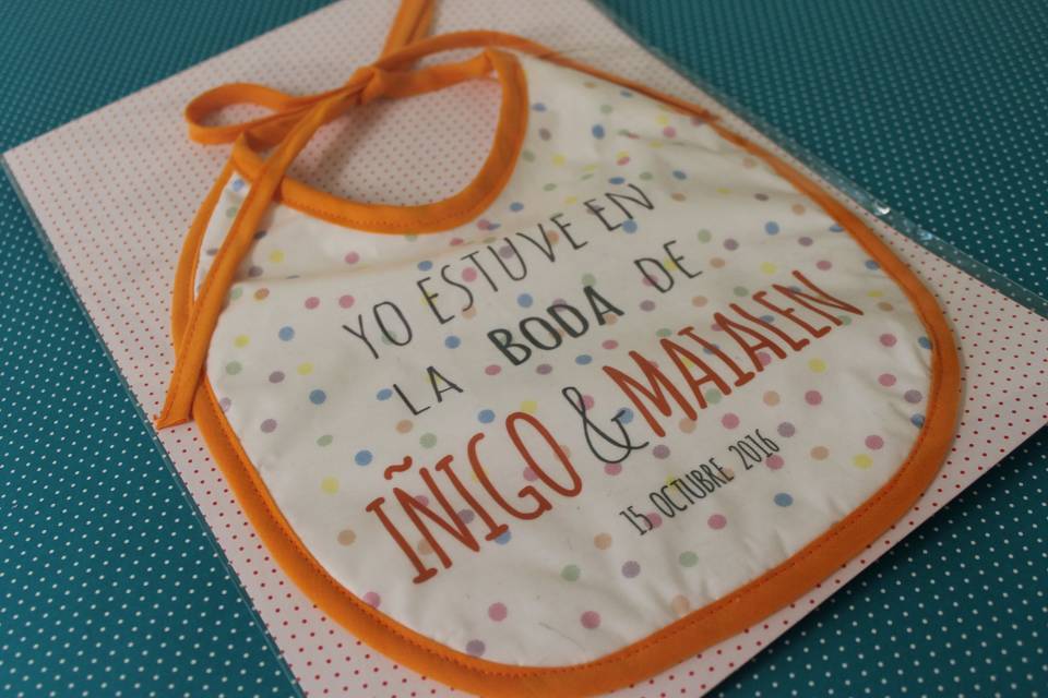 Baberos para babyinvitados