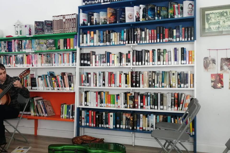 Concierto en biblioteca