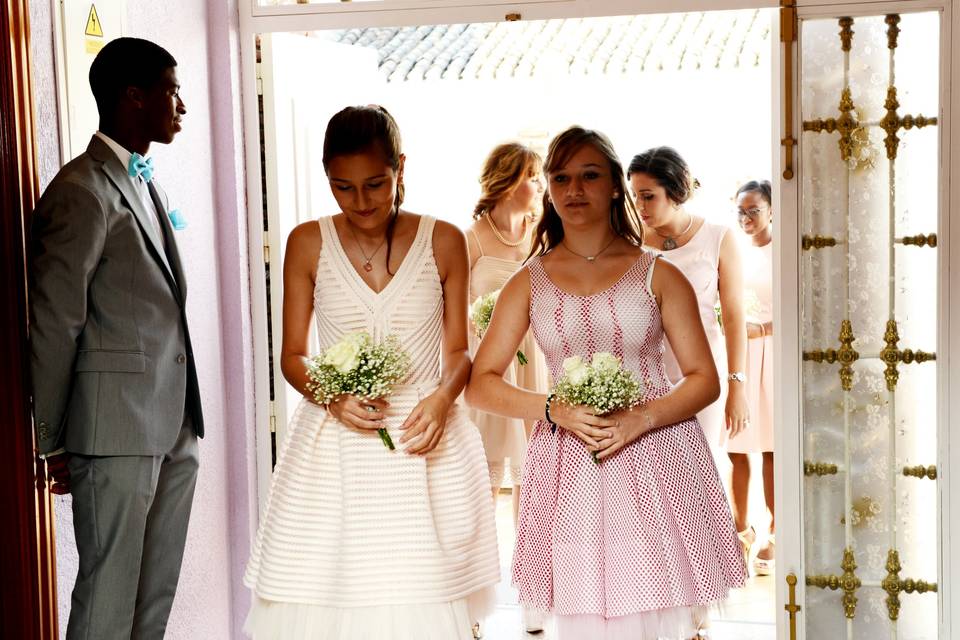 Entrada de las damas de honor