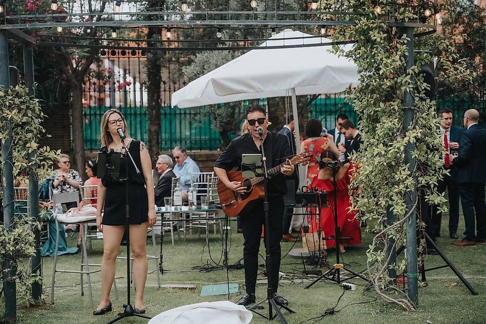 Ik Delgado & Laurel