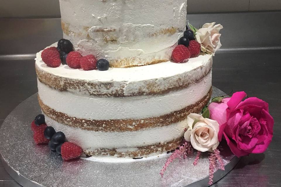 Naked cake