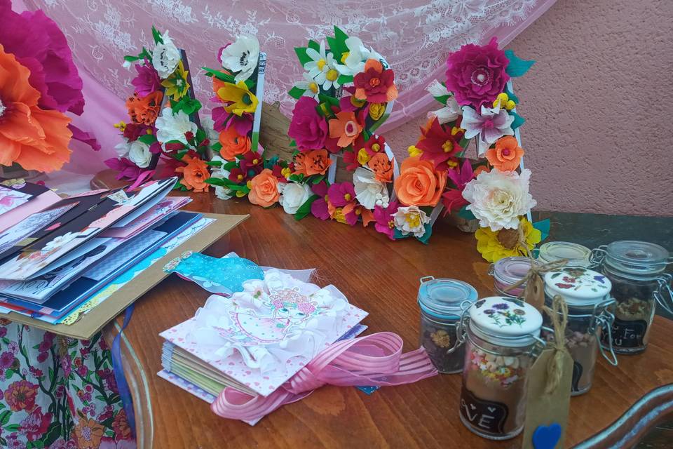 Mesa de firmas y fotos floral