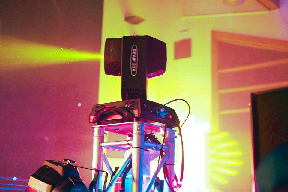 DJ, Iluminación y sonido