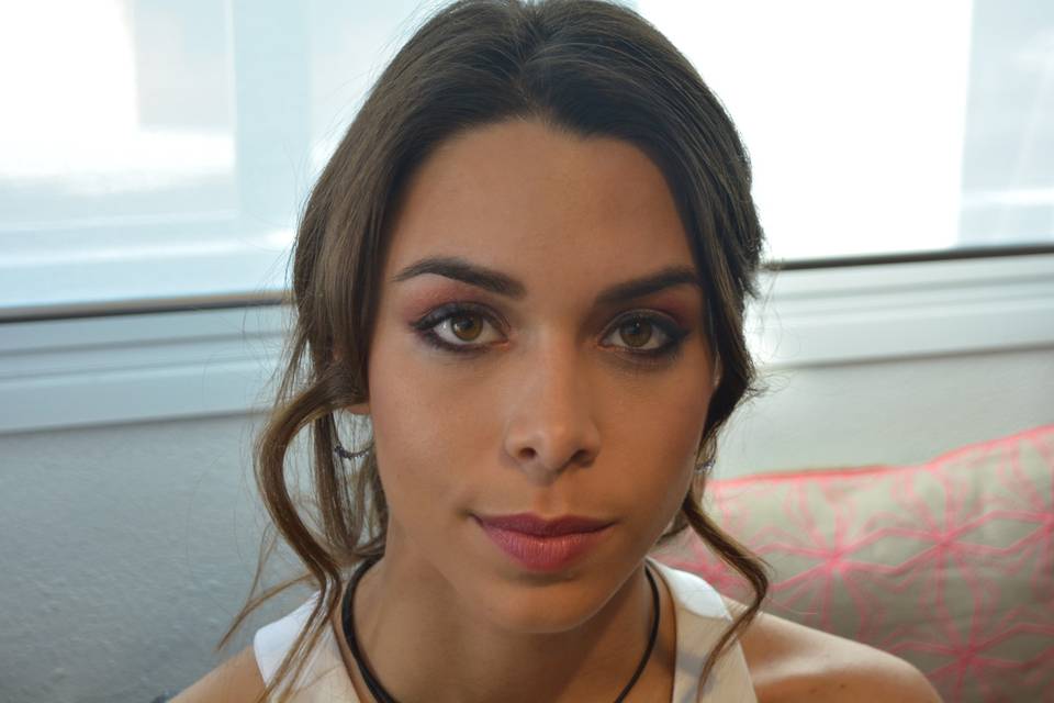 Novia peinado y maquillaje