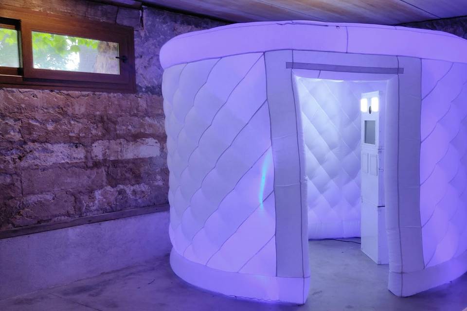 Cabina hinchable con leds