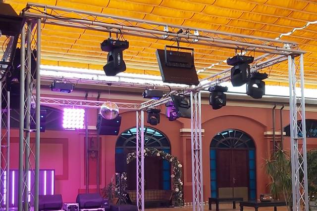 Alquiler de equipos de sonido en Sevilla - Acceptus Eventos