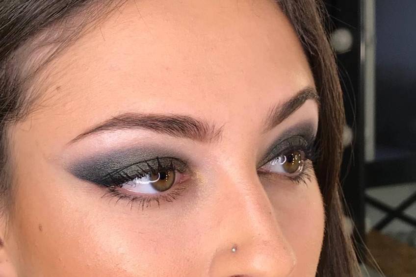 Maquillaje y peluquería