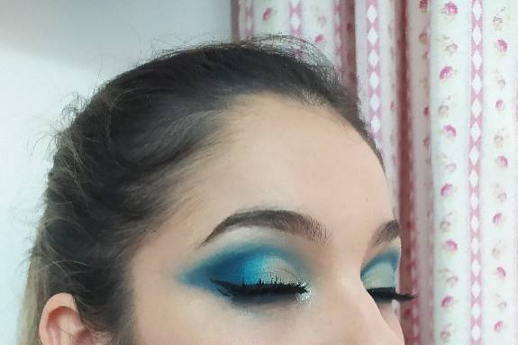 Cut crease azul