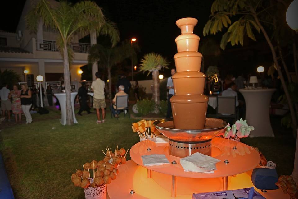 Fuente de chocolate base led