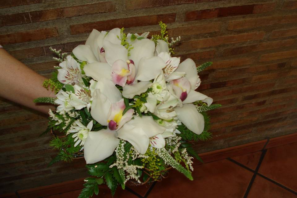 Ramo buquet para novia de orquídeas