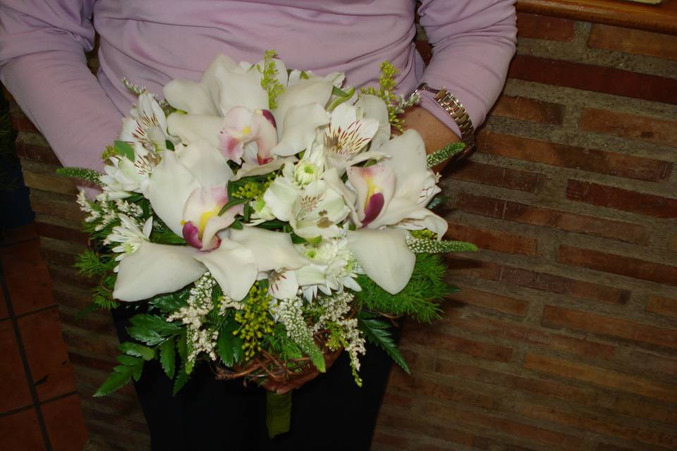 Ramo de novia buquet de orquídeas