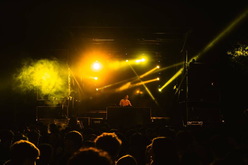 Stage & dj