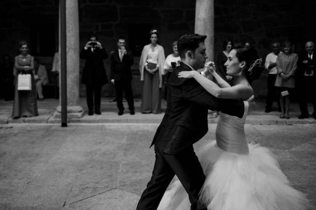Baile