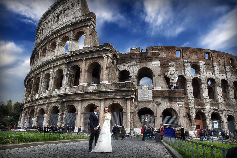 Postboda en Roma, Colosseo