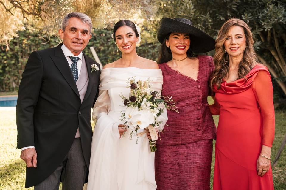 Madre y hermana de novia
