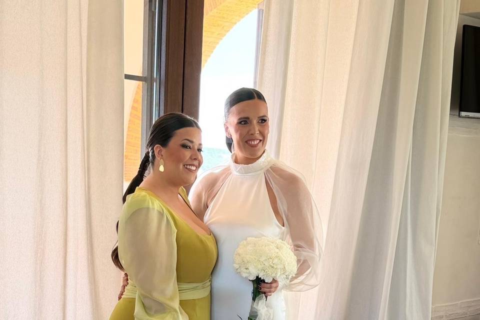Novia y hermana