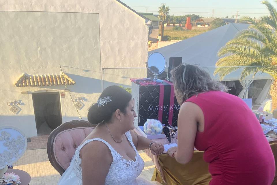 La novia abre el beauty corner