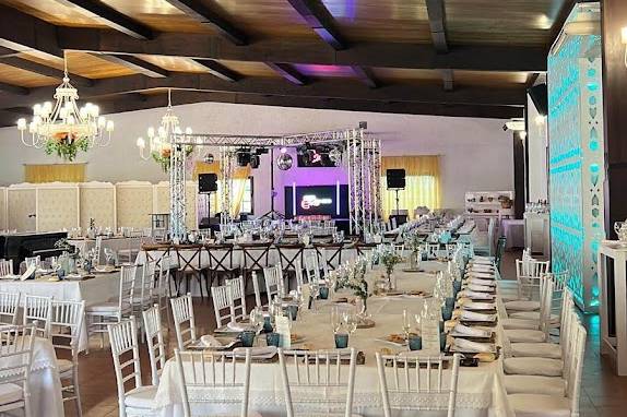 Salón con estructura X