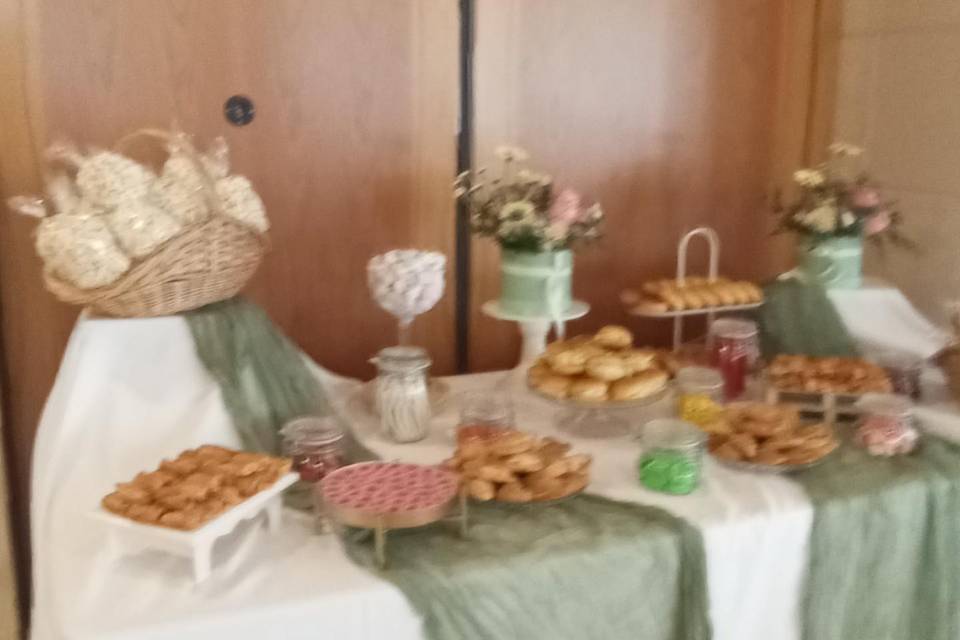 Mesa dulce de boda con recena
