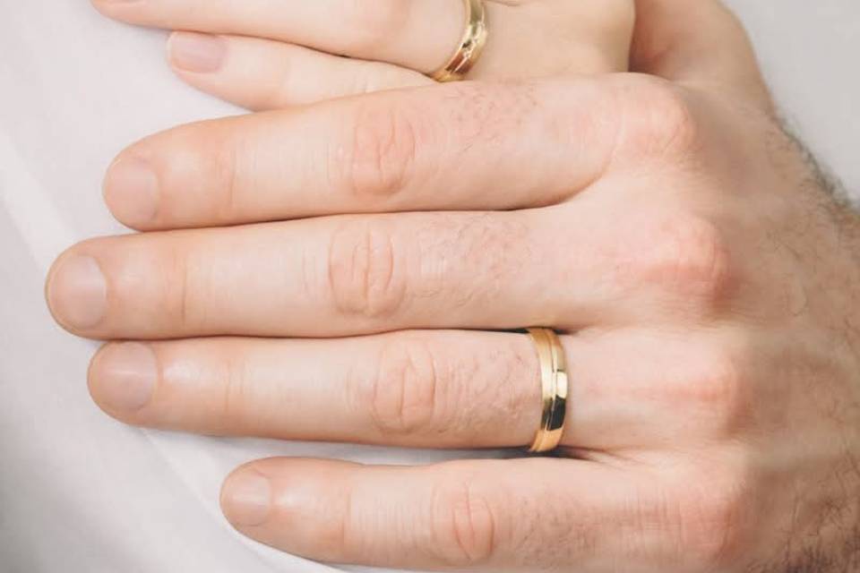 Alianzas de boda en oro de Ley