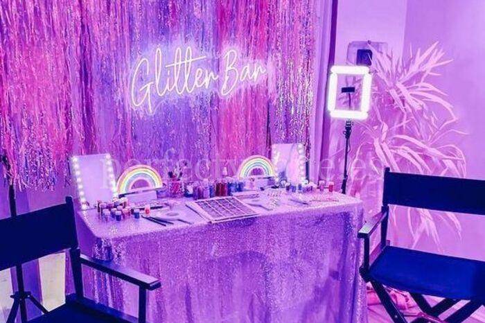 Glitter glam bar