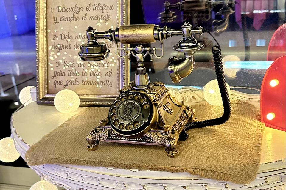 Teléfono audiolibro vintage