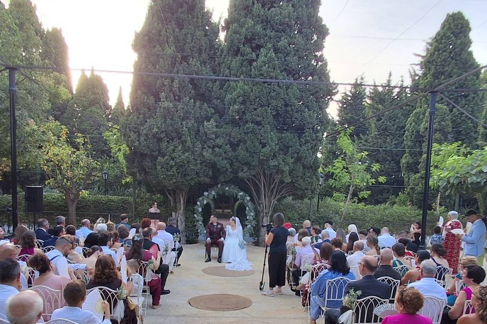 Boda B & E