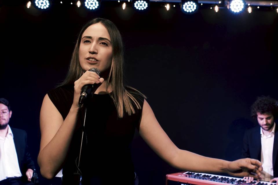 Voz percusión y piano