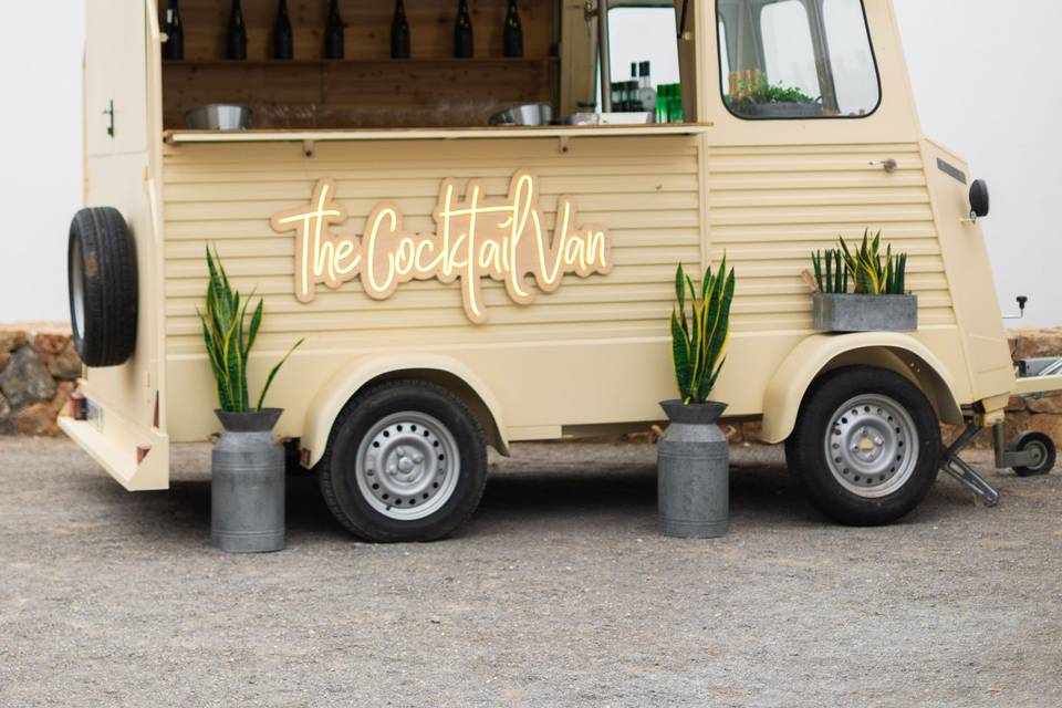 The cockctail van